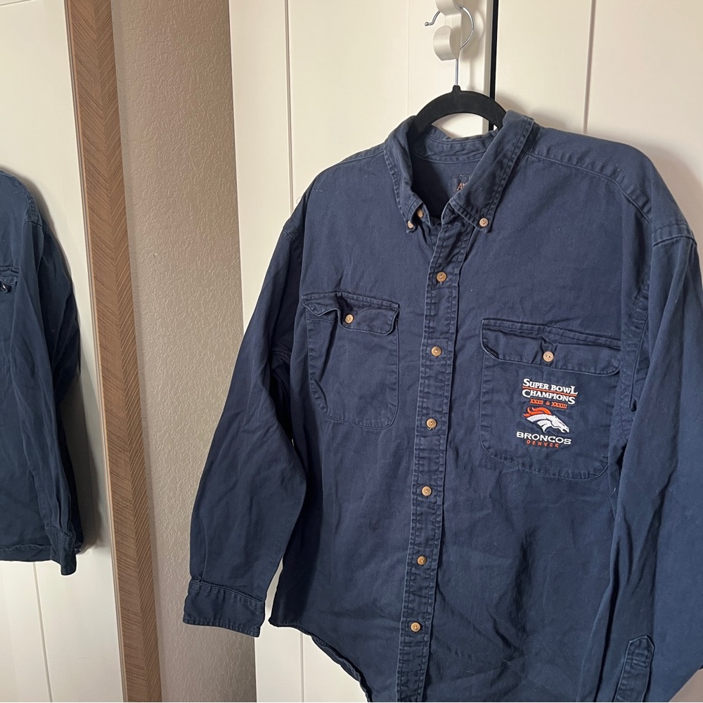 Broncos Football Button Down Shirt, Sz Men’s M